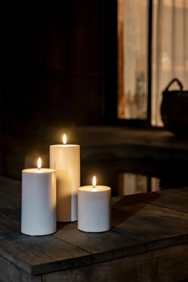 UYUNI LED Outdoor-Kerze 8,4x15 cm white