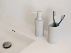 ZONE Denmark Seifenspender Solo Soft Grey
