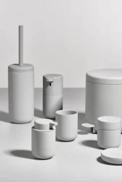 ZONE Denmark Toilettenbürste Ume hellgrau